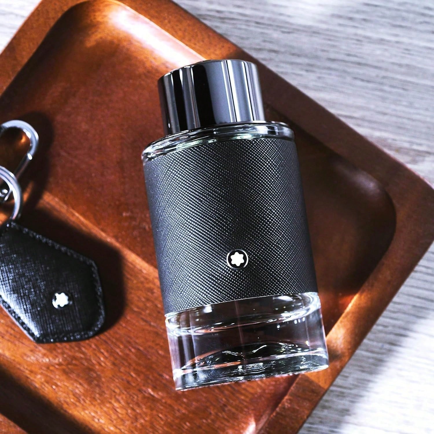 Montblanc Explorer Eau de Parfum - Men's Fragrance - Woody Leathery Aromatic - With notes of Bergamot, Vetiver & Patchouli - 100ml 3.3floz